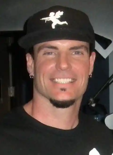 VANILLA ICE