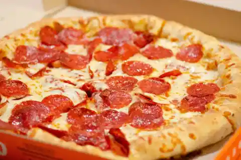 Man Brings Pizza To Teen’s House, Doesn't Realize Who's Behind Him