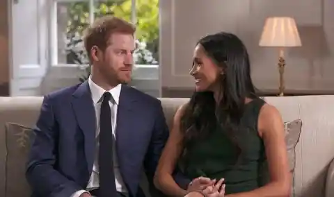 Harry and Meghan Announce Their Engagement ​
