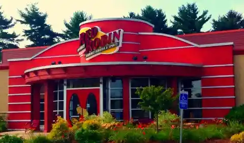 These Are All The Restaurant Chains Closing Up Shop This 2020