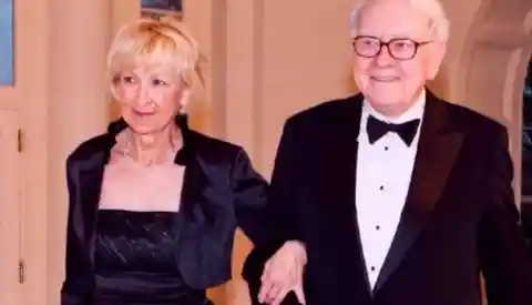 Astrid Menks married to Investor Warren Buffett 