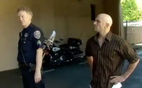 Homeless Man Risks His Life To Save A Police Officer, Then This Happens