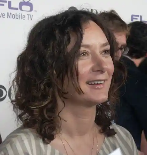 Sara Gilbert (Leslie Winkle)