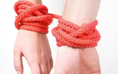 If Your Hands Are Zip-Tied Together, Free Yourself With This Simple Trick