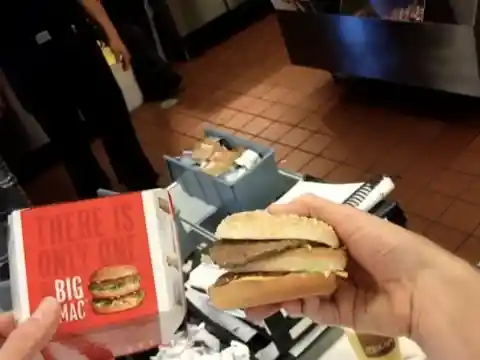 21 Workers At Chain Restaurants Reveal The Items People Should Never Order