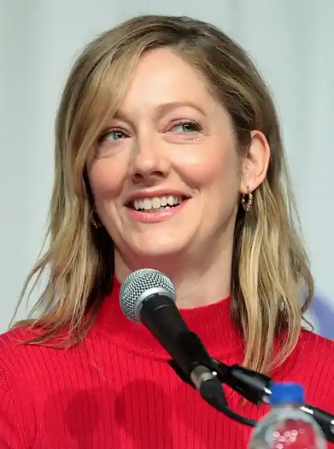 Judy Greer (Dr. Elizabeth Plimpton)