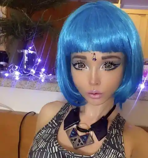Meet Valeria Lukyanova, Human Barbie, Who Was Brave Enough To Take Makeup Off