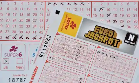 Man Leaves Wife Hours Before She Wins Lottery