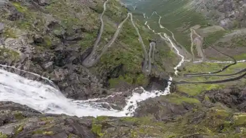 Top 30 Scariest Roads You Don’t Want To Drive On