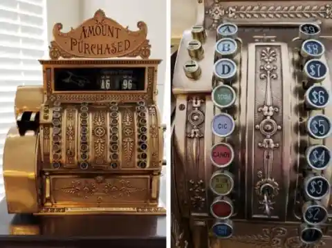 A Cash Register From 1901 That’s in New Condition