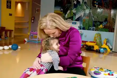 Little Girl Had No Hospital Visitors For 5 Months, Then A Surprising Guest Shows Up