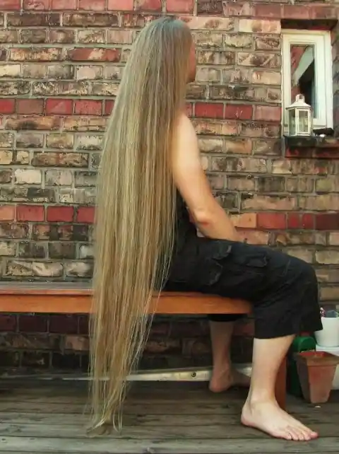 Extremely Long Hair