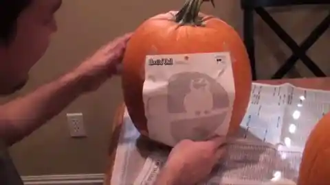 How To GUARANTEE Trick-o-Treaters Put your Pumpkin on Their Instagram