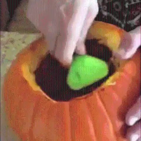 How To GUARANTEE Trick-o-Treaters Put your Pumpkin on Their Instagram