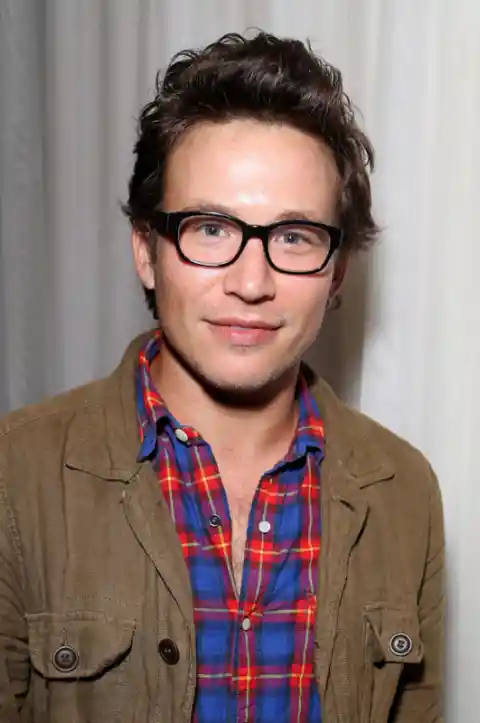 JONATHAN TAYLOR THOMAS