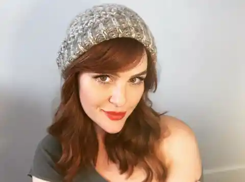 Sara Rue (Stephanie Barnett)