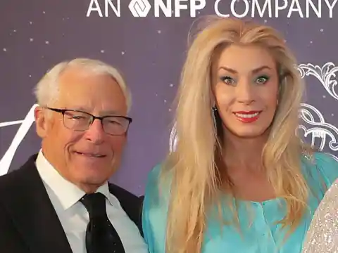 Melanie-Lowman Walton married to Walmart's Rob Walton