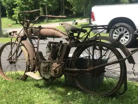 Una bicicleta vieja