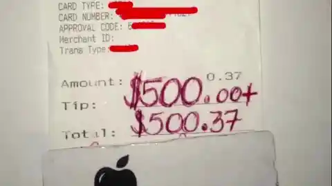 Man Pays For Lady’s Bill, Realizes Mistake When She Slips Him A Note