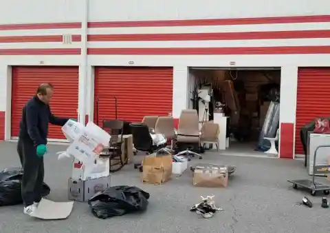 Man Finds Safe Inside Storage, Drops To His Knees