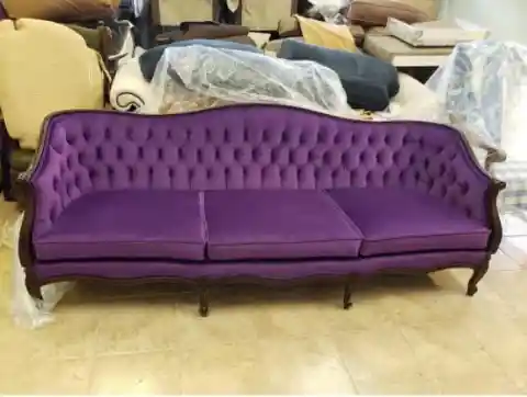 She Found an Incredible Couch For Free