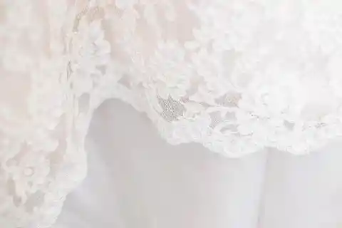 Bride Wears Her Grandma's Wedding Dress, Finds Hidden Note
