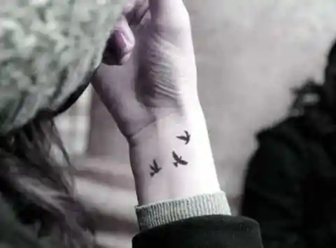 28 Unique Wrist Tattoos That Will Totally Inspire You