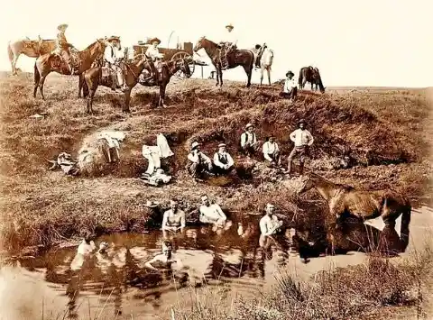 40 Unsettling Photos That Show The Dark Side of the Wild West