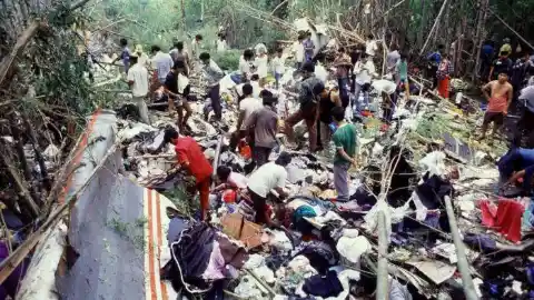 China Airlines Flight 611 - 225 dead